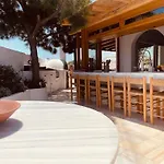 Romeo And Julio Summer House